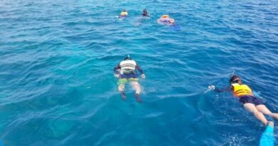 snorkeling-maldives1